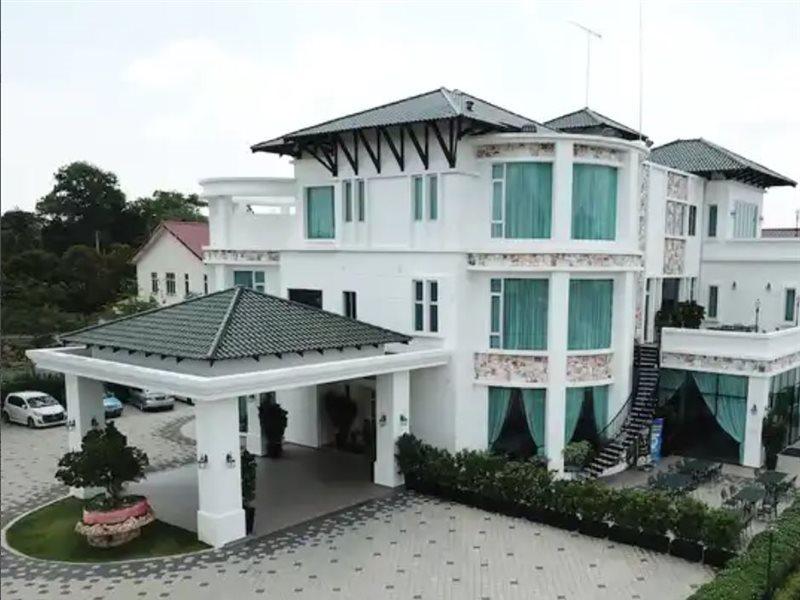 Casa Bianca Hotel Keluang Luaran gambar