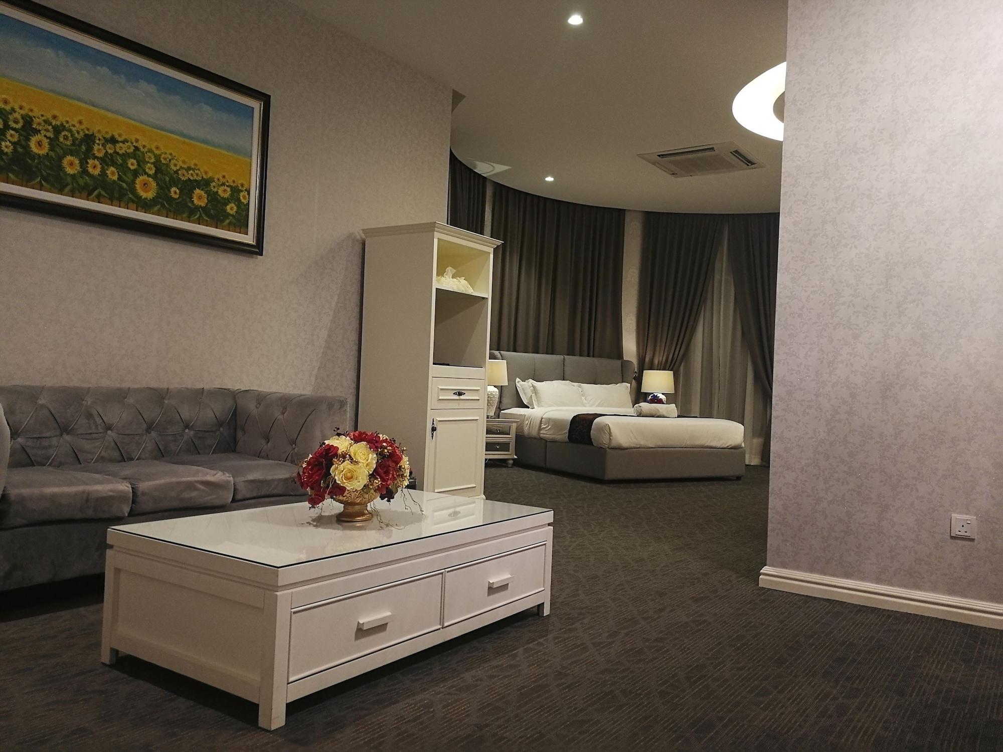Casa Bianca Hotel Keluang Luaran gambar
