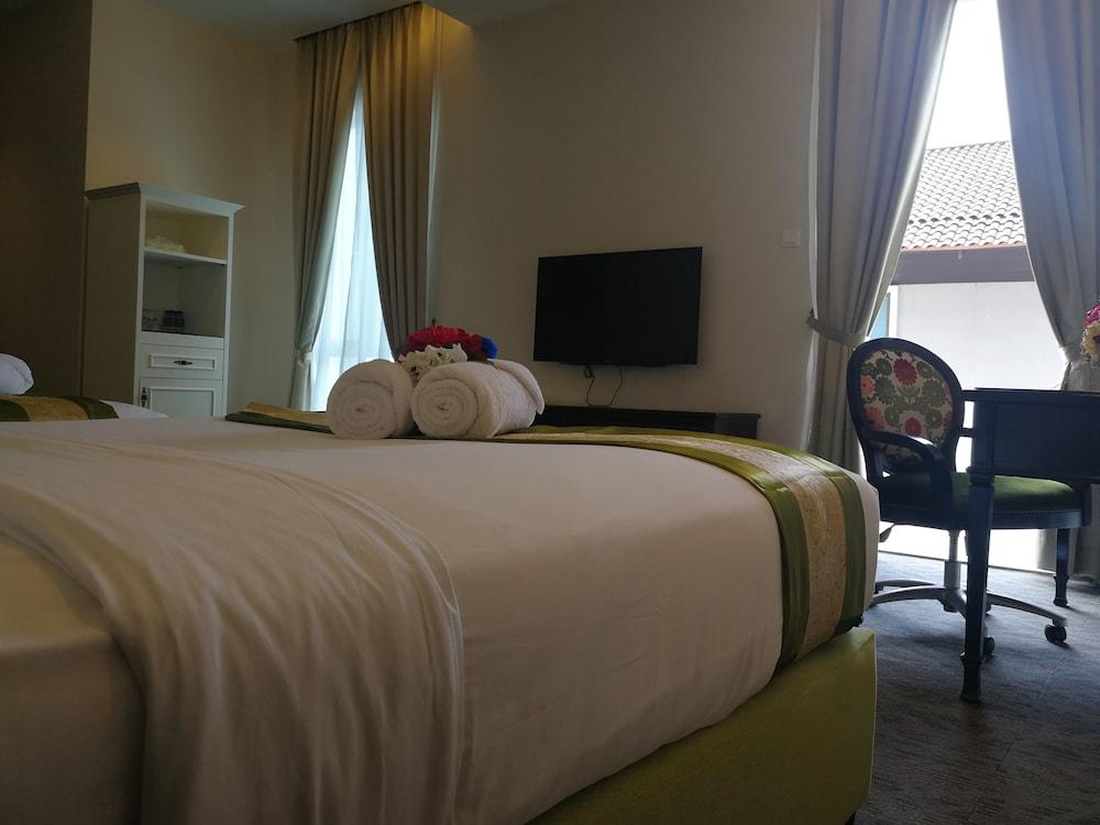 Casa Bianca Hotel Keluang Luaran gambar