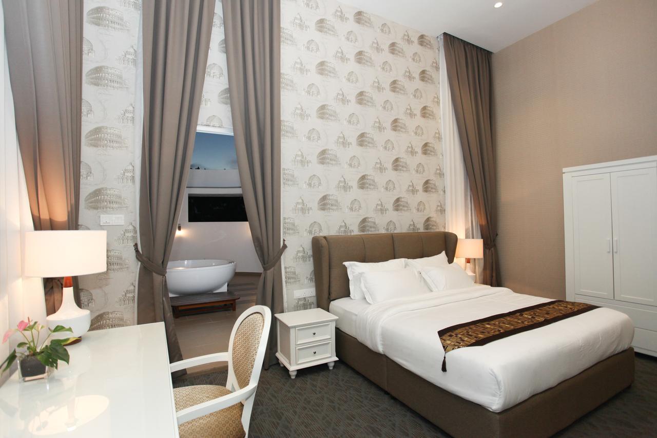 Casa Bianca Hotel Keluang Luaran gambar