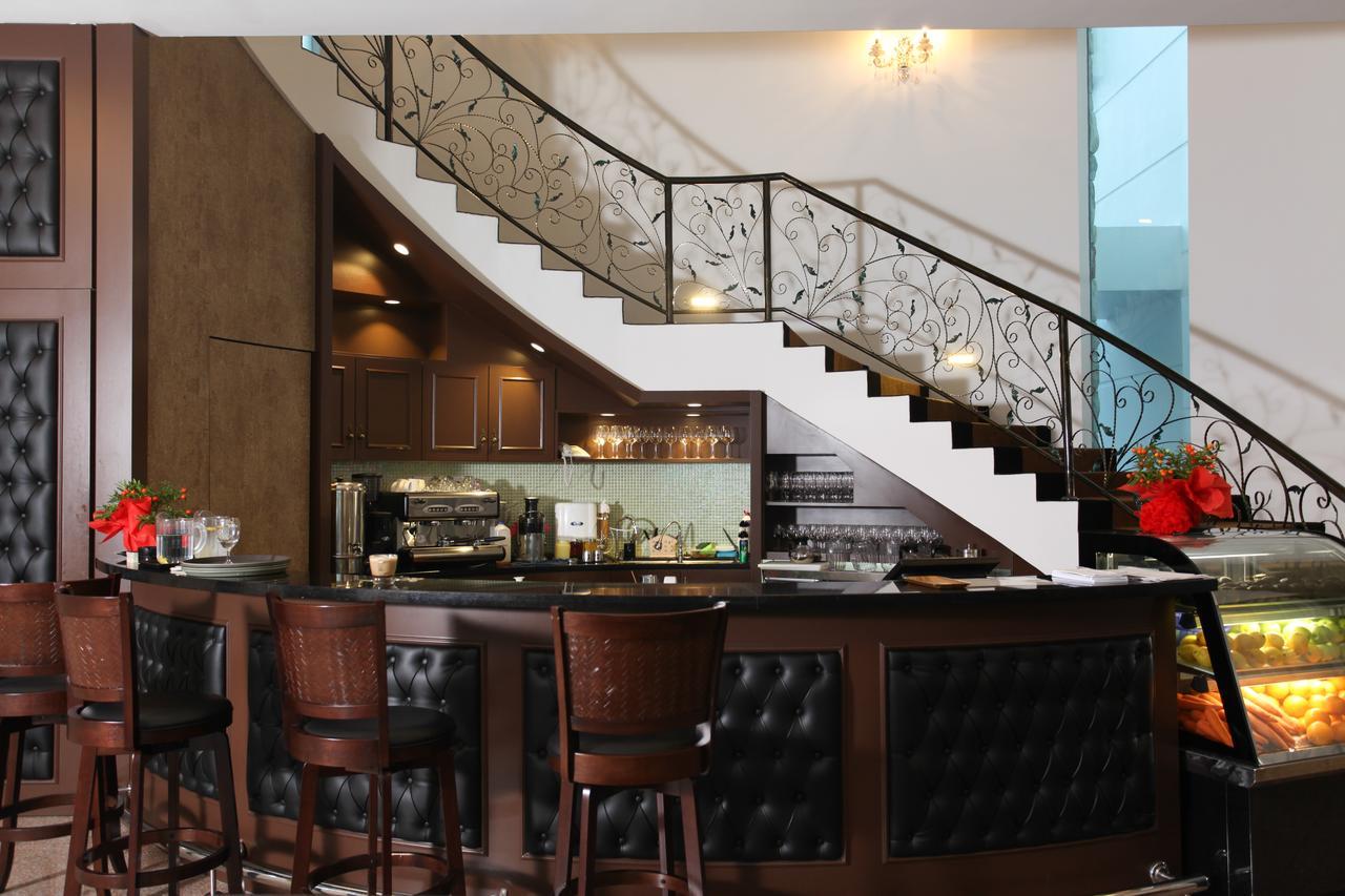 Casa Bianca Hotel Keluang Luaran gambar