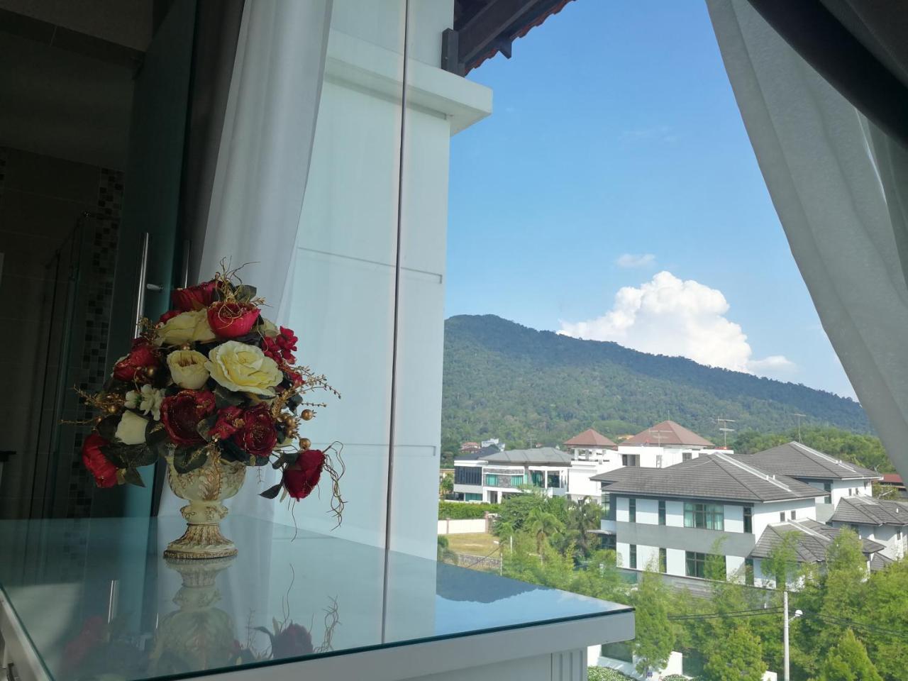 Casa Bianca Hotel Keluang Luaran gambar