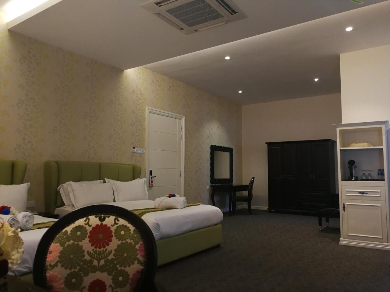 Casa Bianca Hotel Keluang Luaran gambar