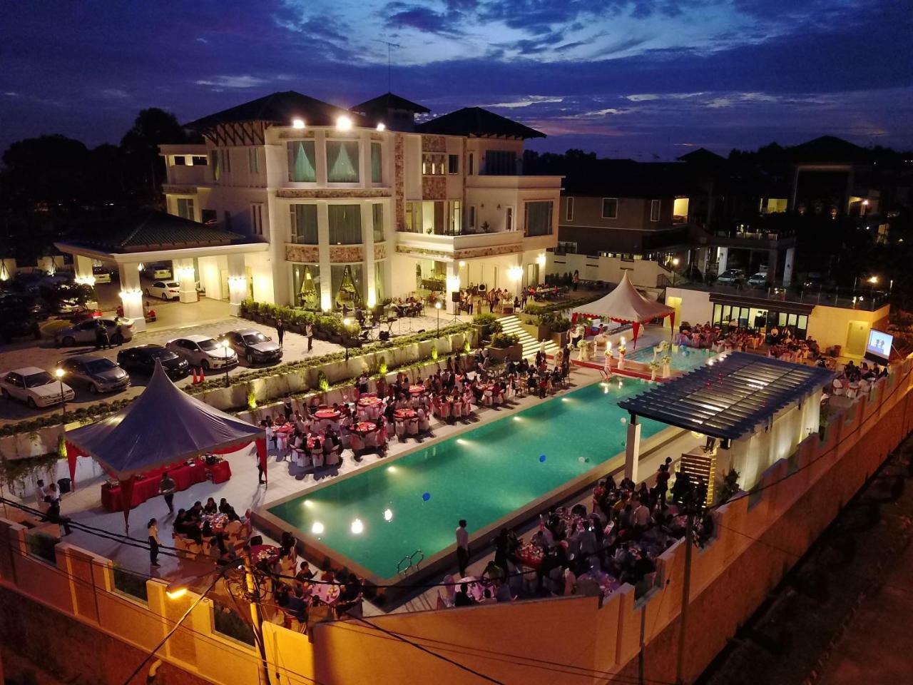 Casa Bianca Hotel Keluang Luaran gambar