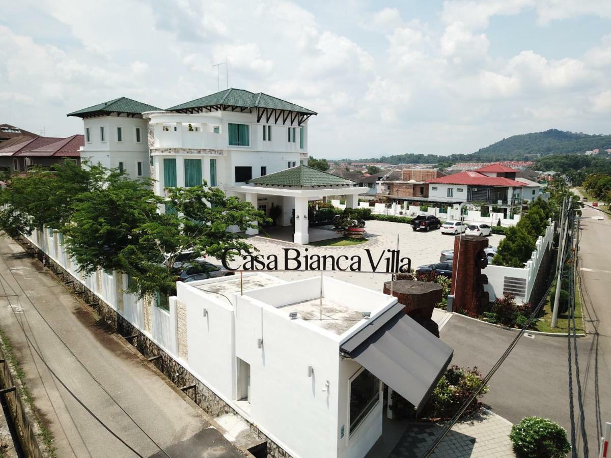 Casa Bianca Hotel Keluang Luaran gambar