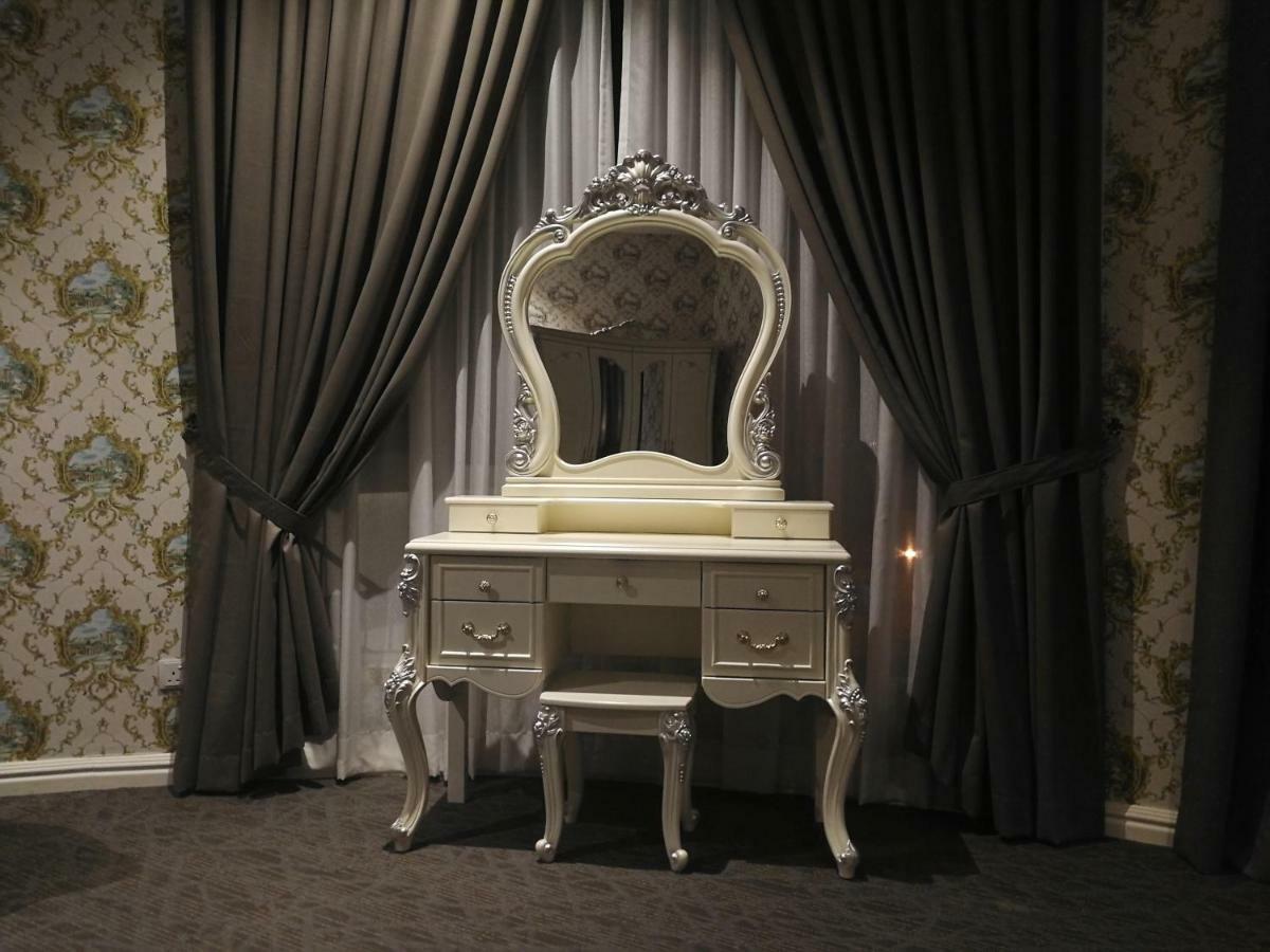 Casa Bianca Hotel Keluang Luaran gambar