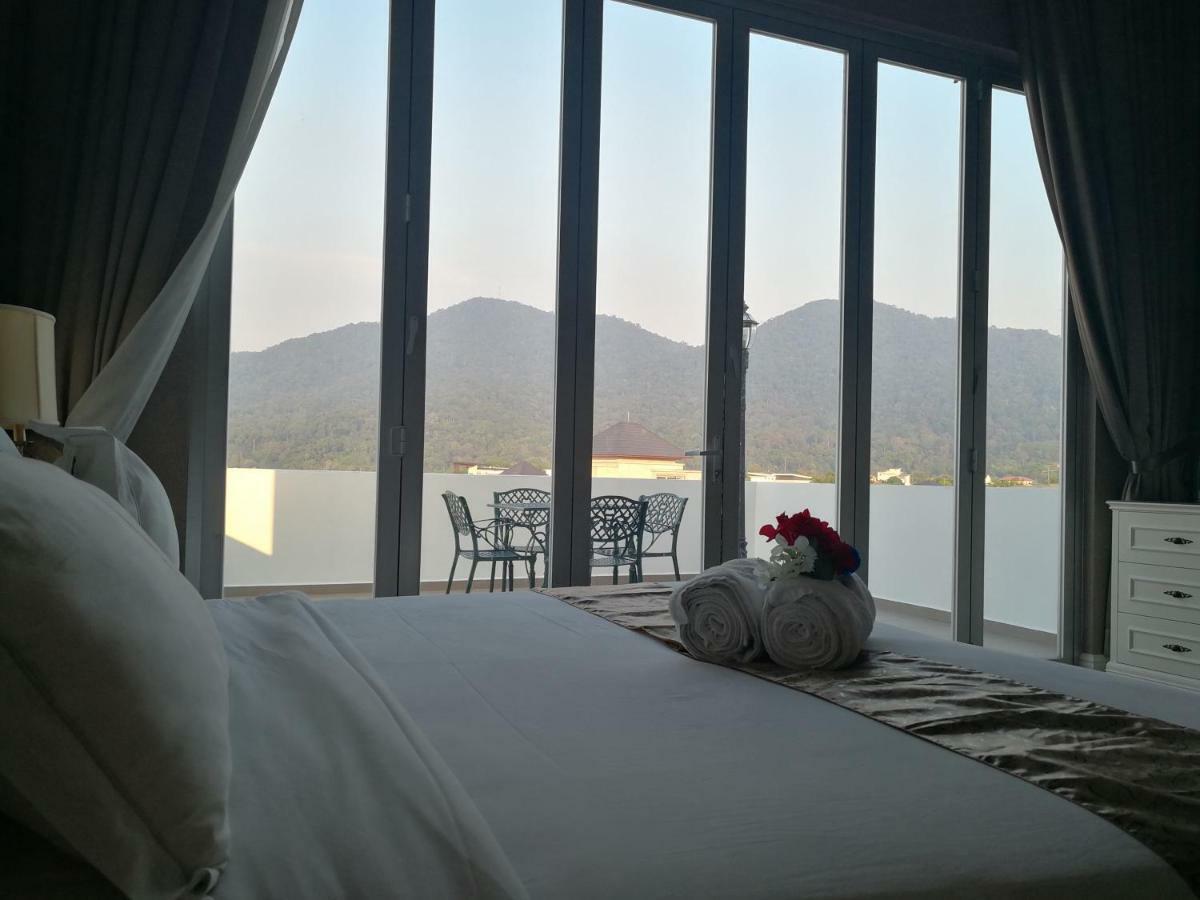 Casa Bianca Hotel Keluang Luaran gambar