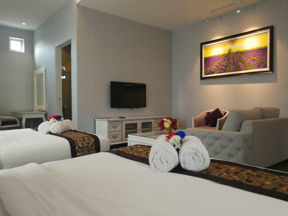 Casa Bianca Hotel Keluang Luaran gambar